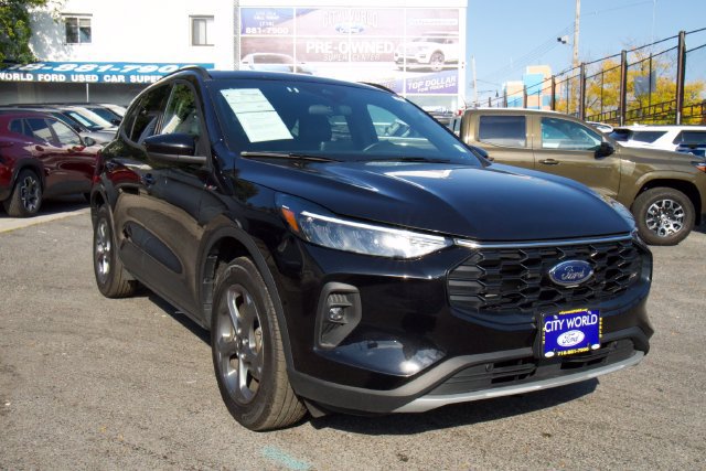 Certified 2025 Ford Escape ST-Line Select AWD/4WD 360° Tour