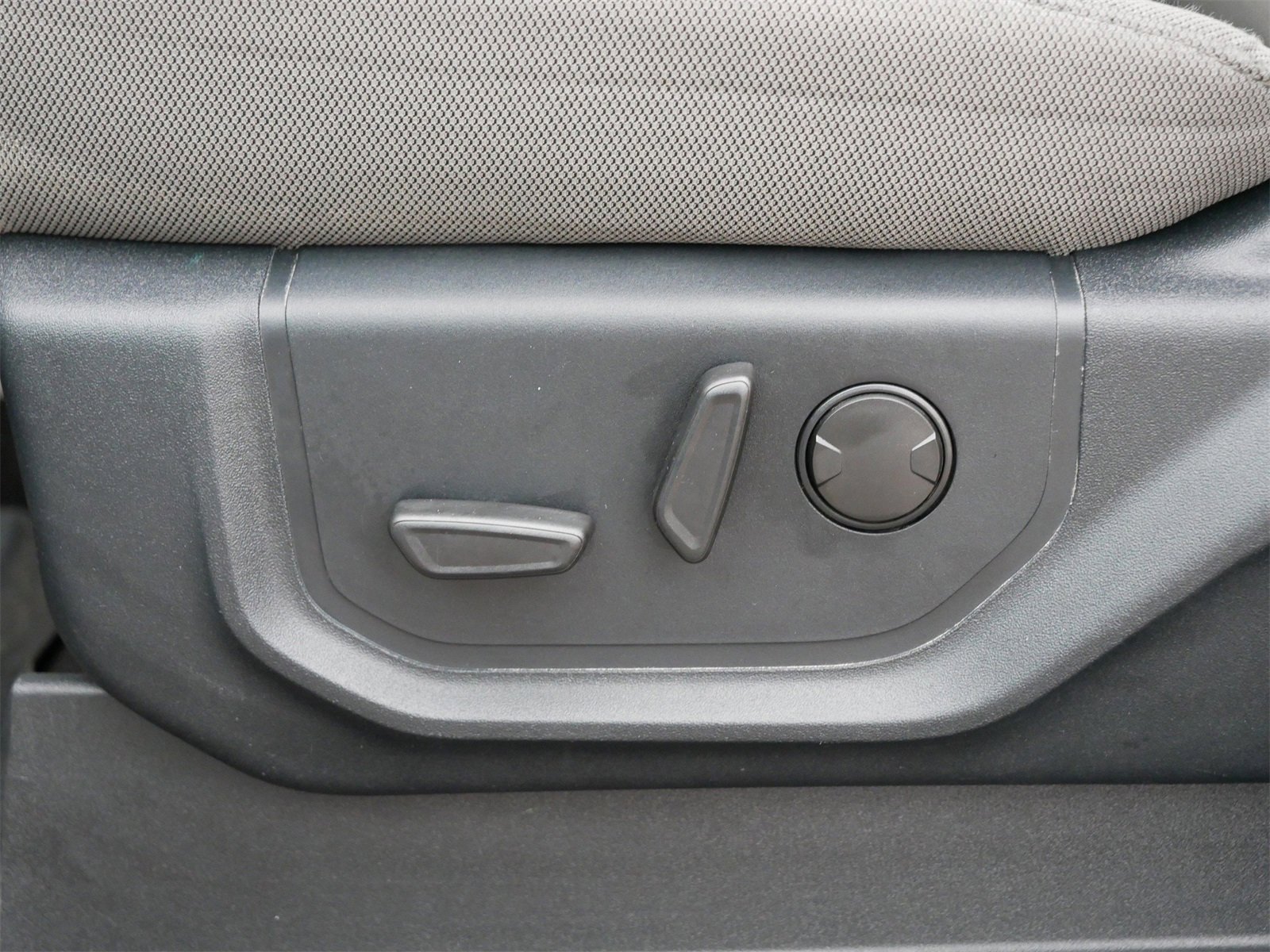 Certified 2020 Ford F150 XLT w/ Equipment Group 302A Luxury image 13