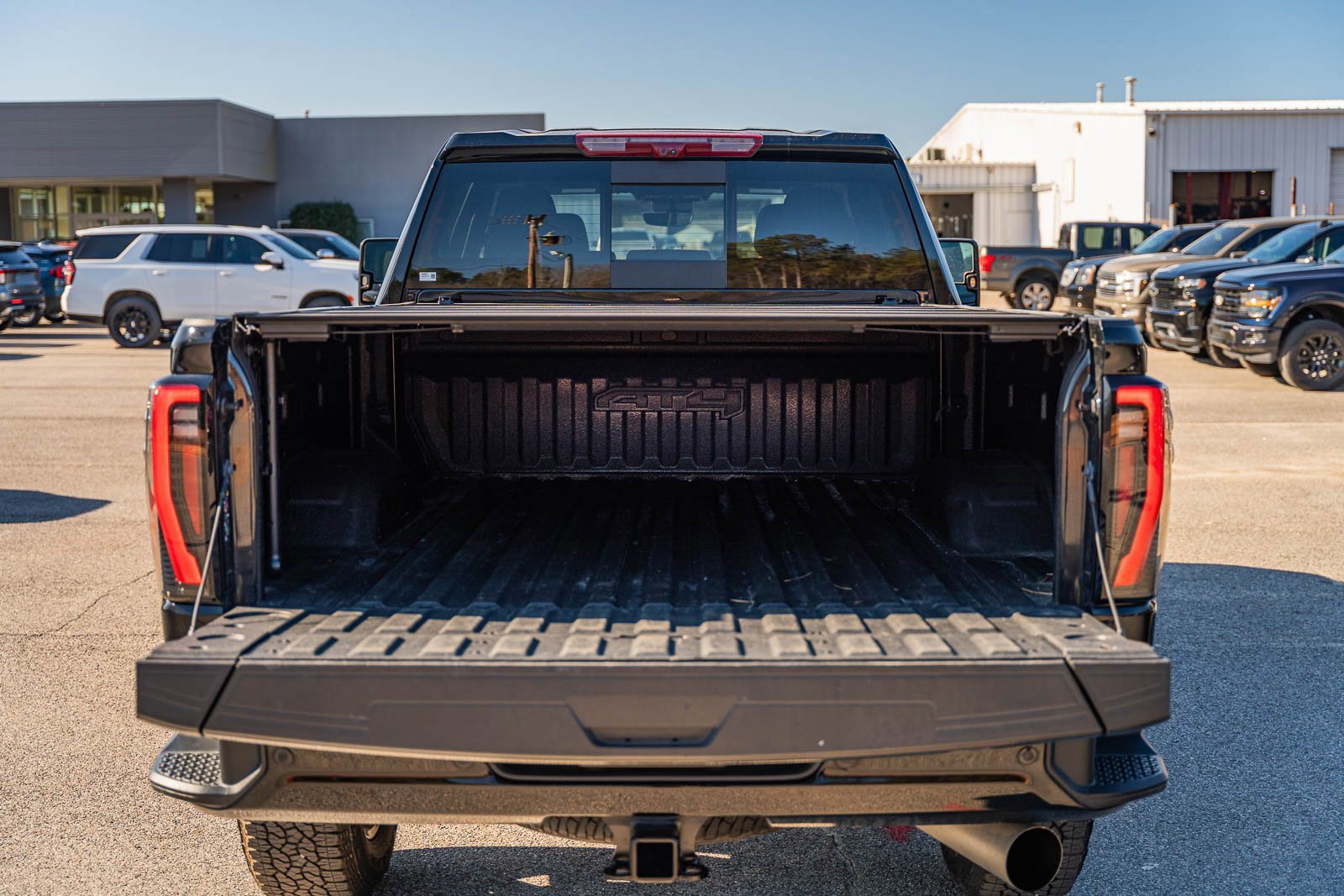 Used 2024 GMC Sierra 2500 AT4 w/ AT4 Premium Plus Package image 25