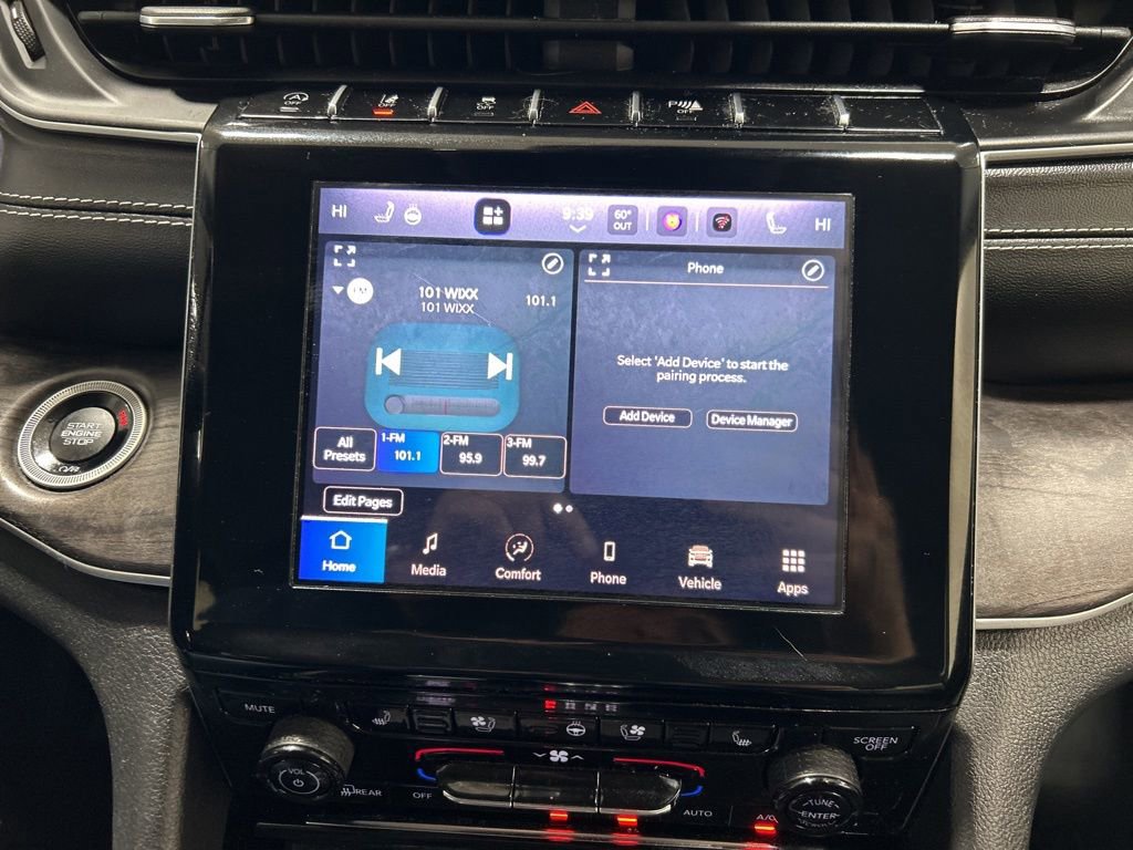 Used 2022 Jeep Grand Cherokee L Limited w/ Luxury Tech Group II image 17