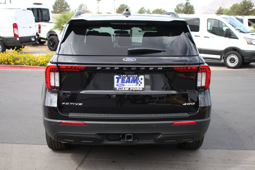 Certified 2025 Ford Explorer Active AWD/4WD image 7