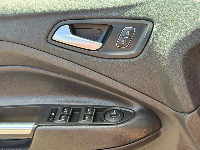Certified 2019 Ford Escape SE FWD image 21