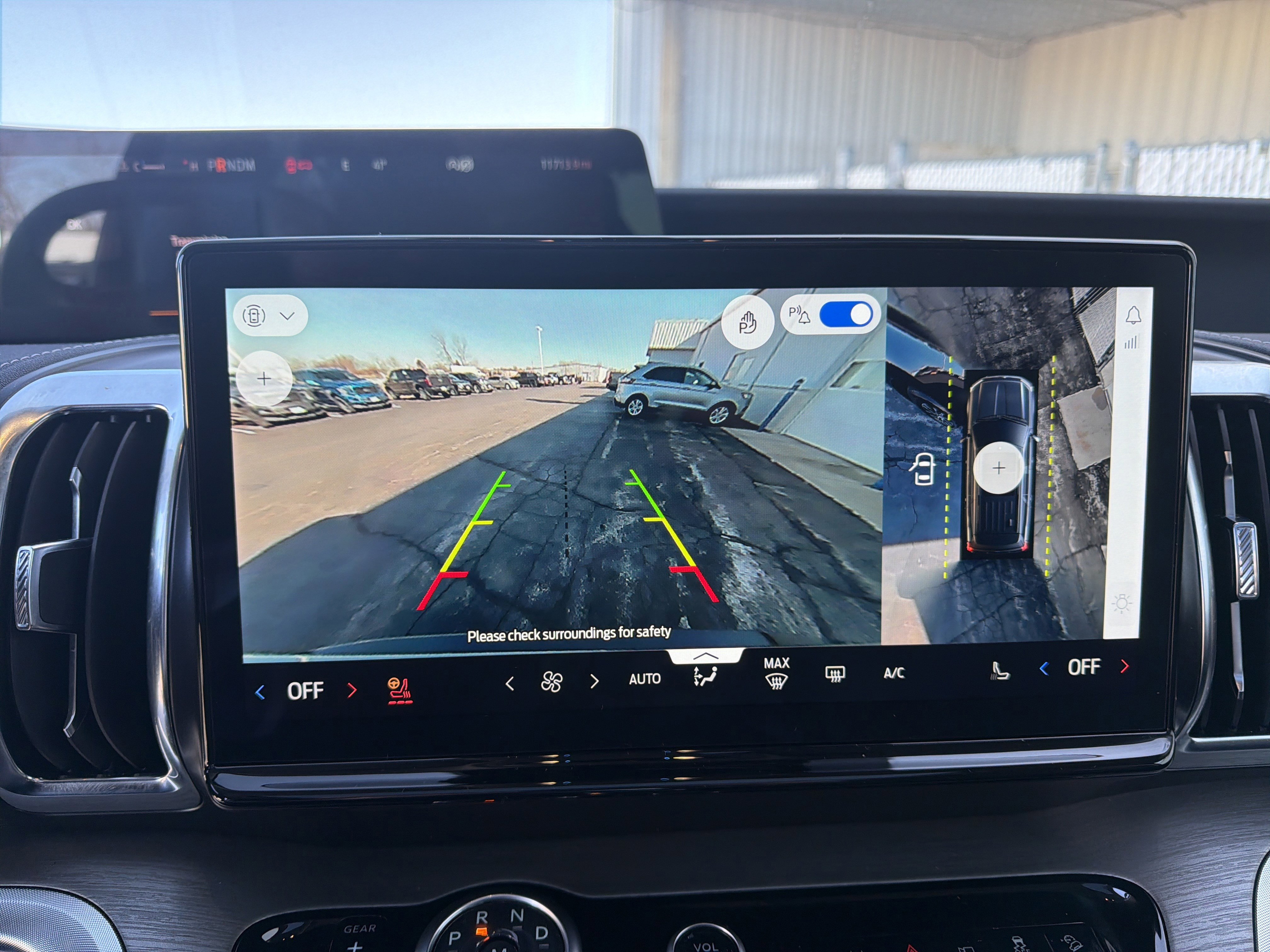 Certified 2025 Ford Expedition Platinum image 59