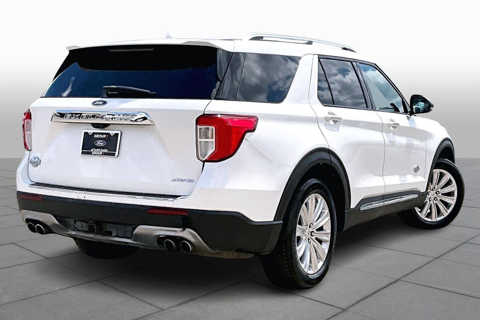 Certified 2021 Ford Explorer King Ranch w/ Premium Technology Package AWD/4WD image 13