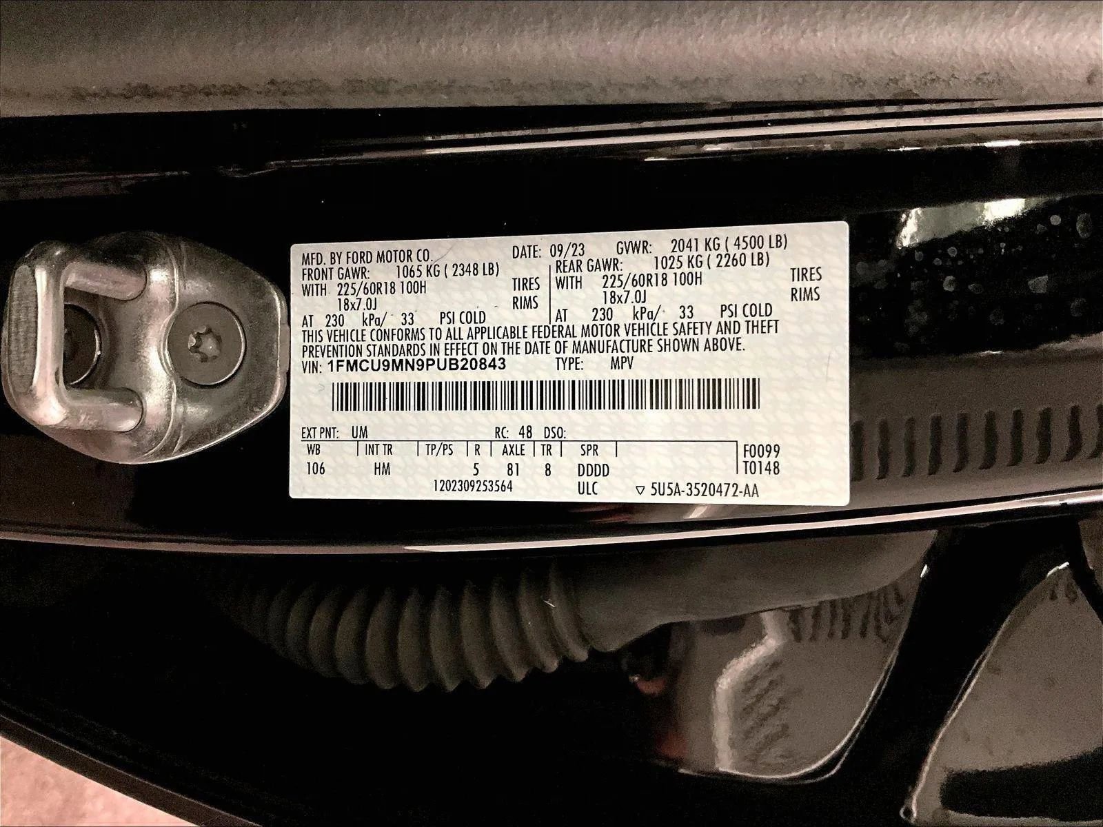 Certified 2023 Ford Escape ST-Line w/ Tech Pack #1 image 32