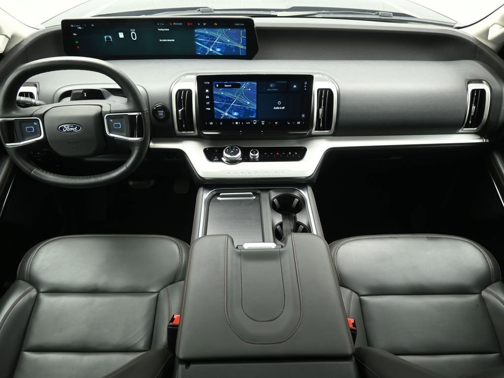 Certified 2025 Ford Expedition Active image 25