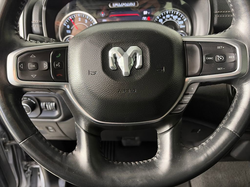Used 2022 RAM 1500 Laramie AWD/4WD image 16