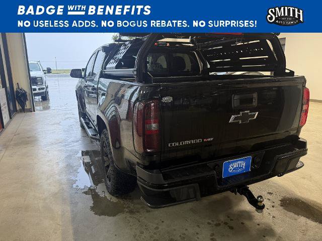 Used 2017 Chevrolet Colorado Z71 w/ Z71 Midnight Edition AWD/4WD image 6