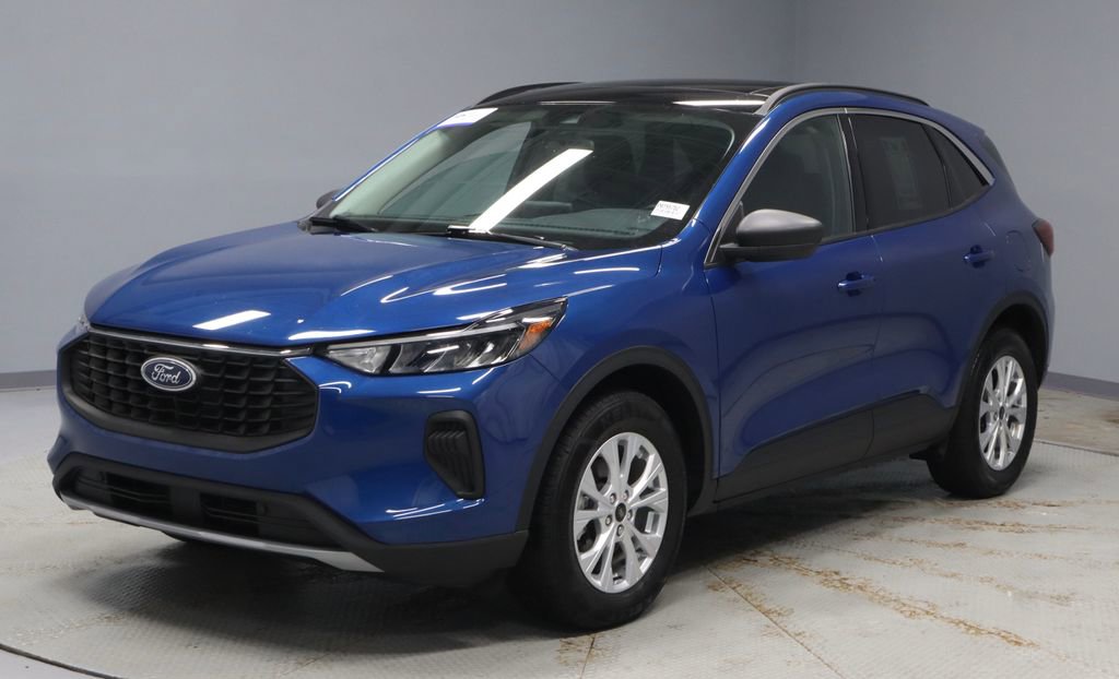 Certified 2023 Ford Escape Active AWD/4WD image 7