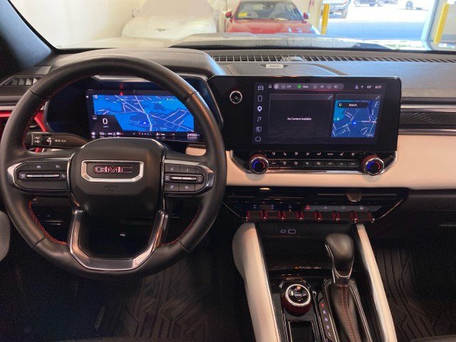 Used 2023 GMC Canyon AT4X AWD/4WD image 13