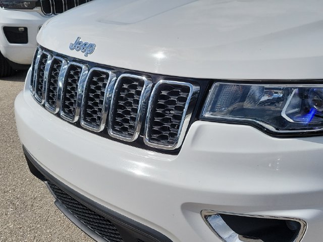 Used 2018 Jeep Grand Cherokee Laredo RWD image 14