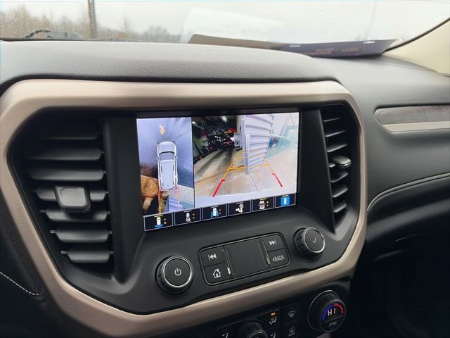 Used 2023 GMC Acadia Denali w/ Denali Technology Package image 16