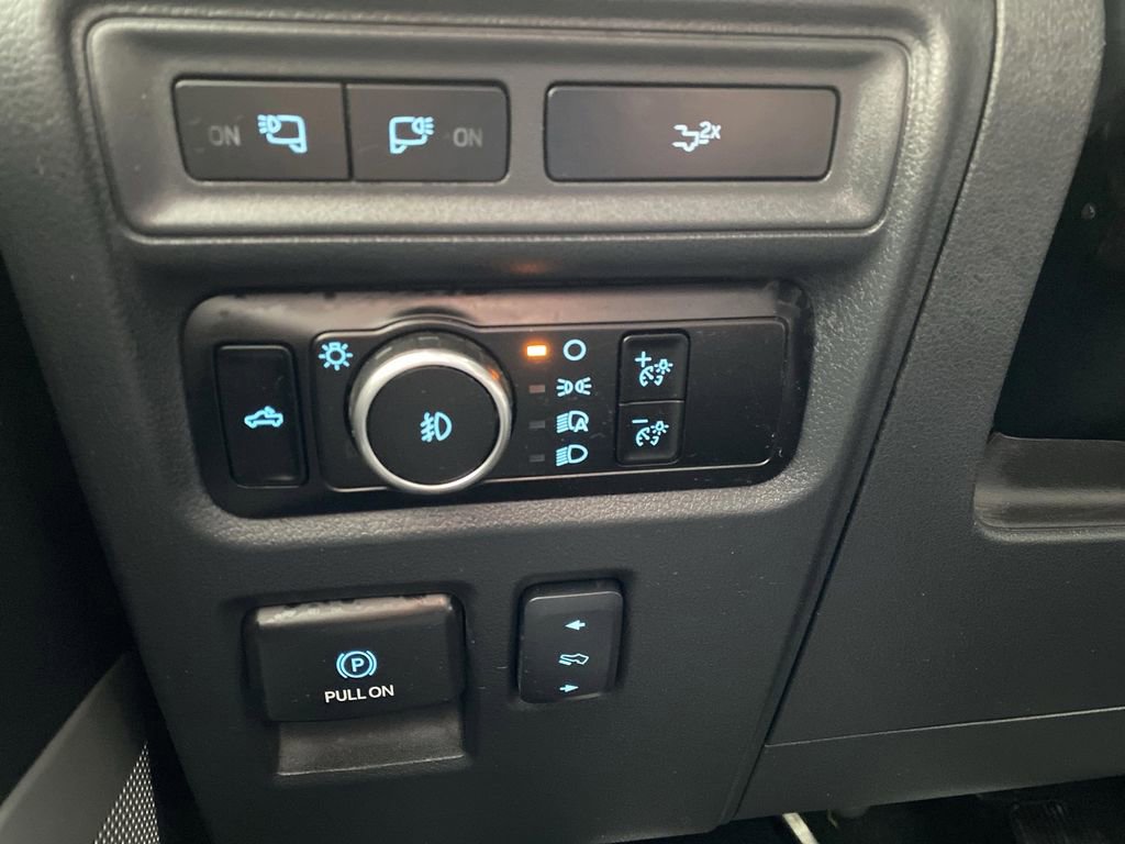 Certified 2023 Ford F150 Lariat image 33