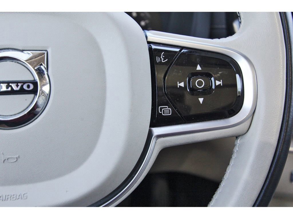 Used 2020 Volvo XC60 T6 Inscription w/ Protection Package Premier image 20