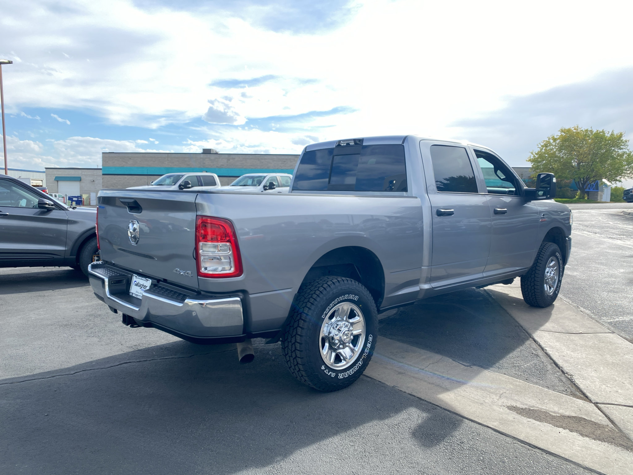 Used 2024 RAM 3500 Tradesman w/ Chrome Appearance Group AWD/4WD image 20