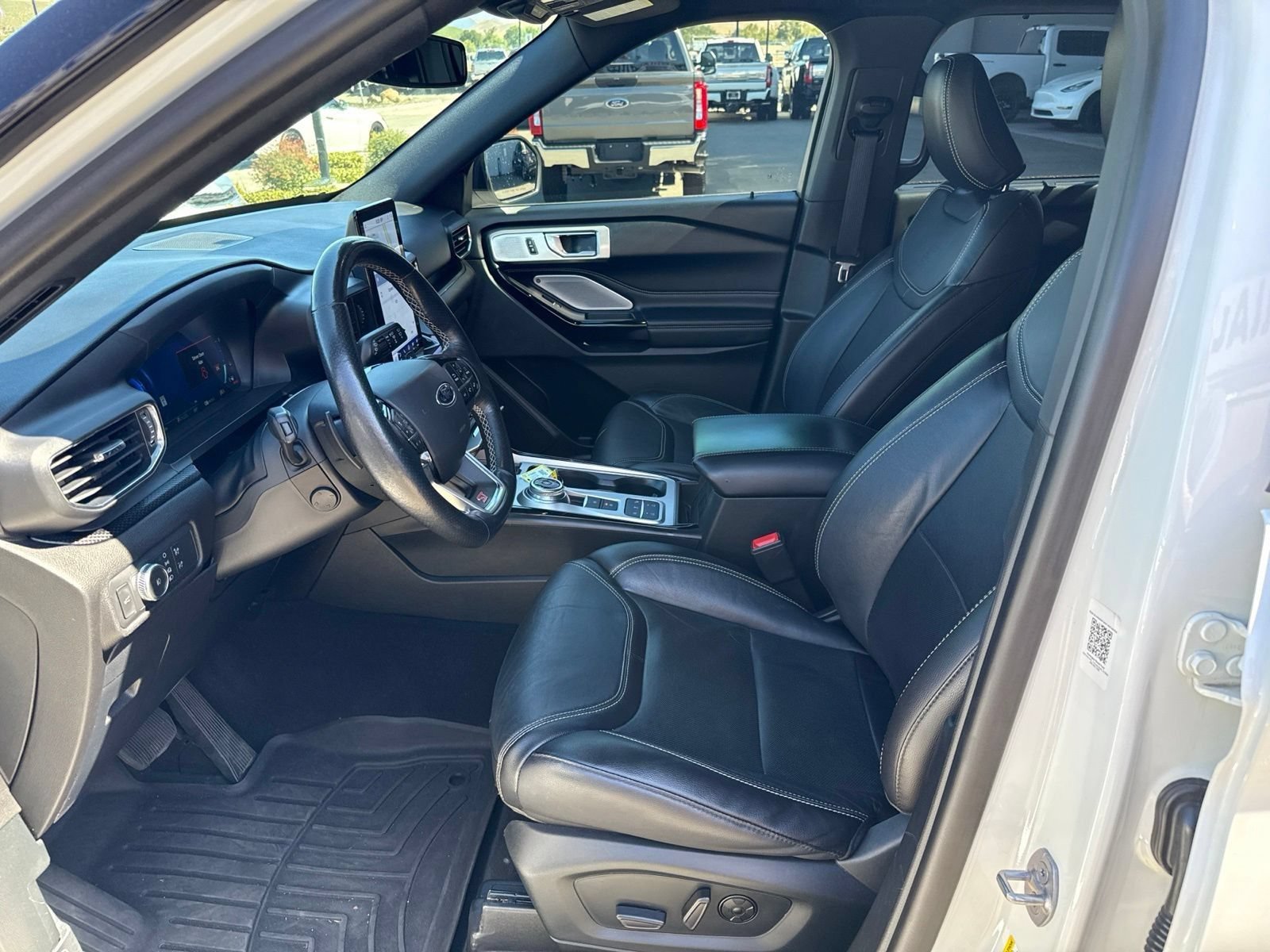 Certified 2022 Ford Explorer ST w/ Equipment Group 401A RWD image 9