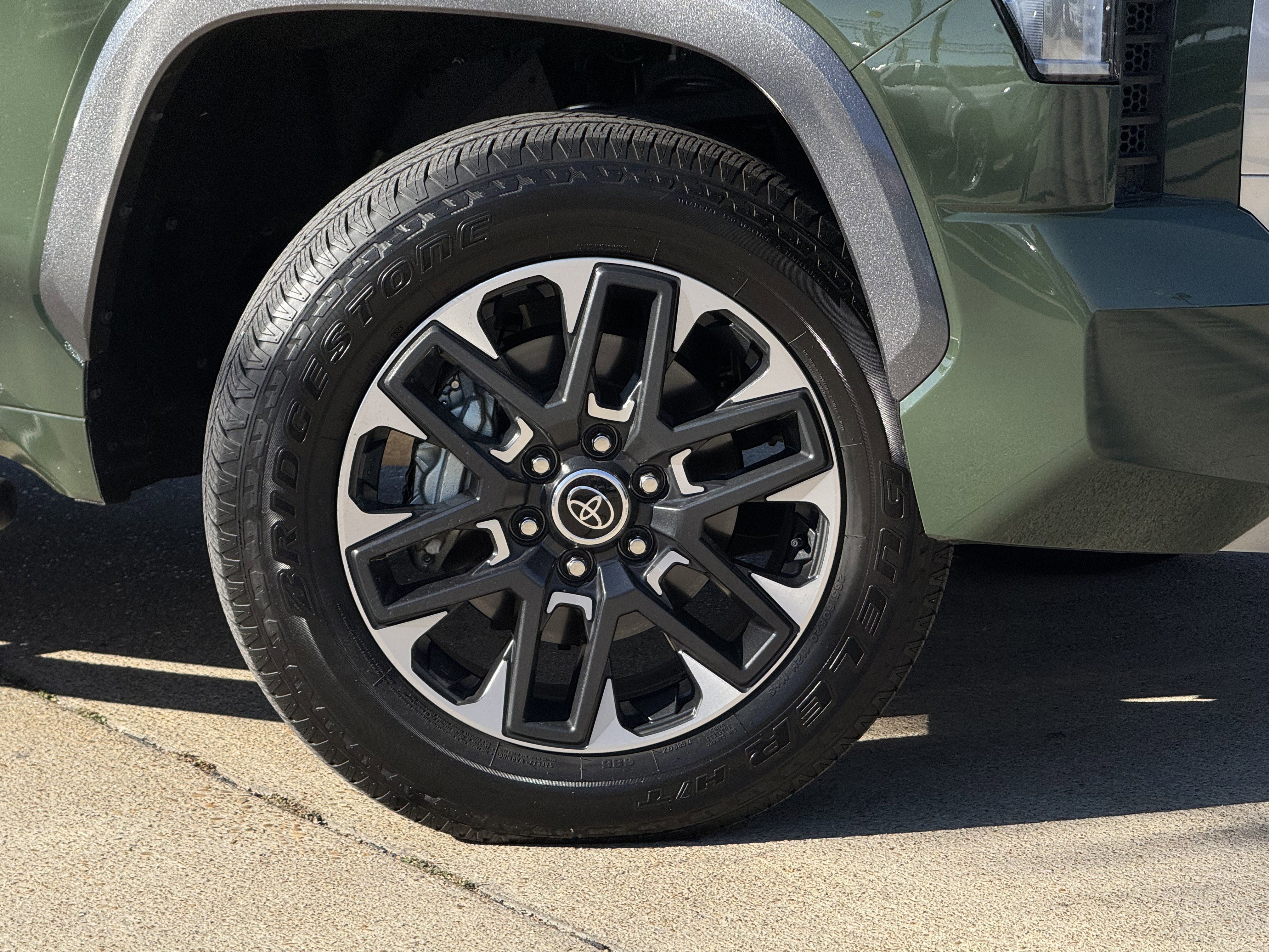 Used 2023 Toyota Tundra Limited image 8