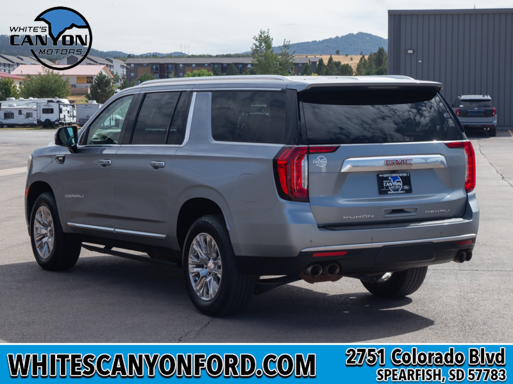Used 2023 GMC Yukon XL Denali AWD/4WD image 11