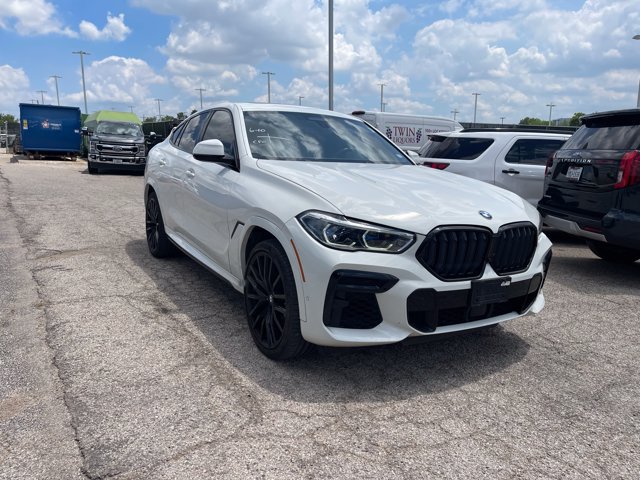 Used 2022 BMW X6 xDrive40i w/ Executive Package AWD/4WD image 2