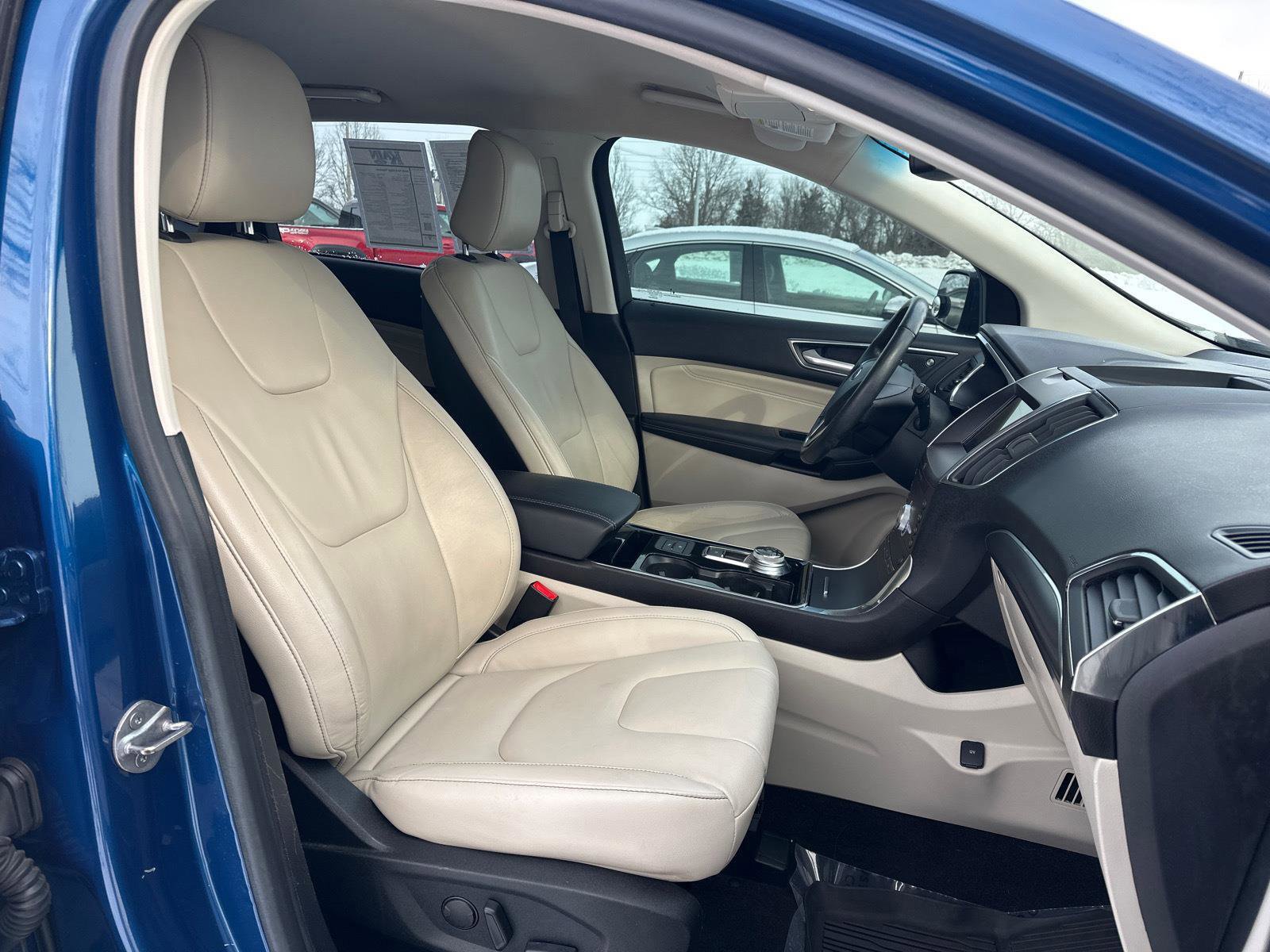 Certified 2020 Ford Edge Titanium image 11
