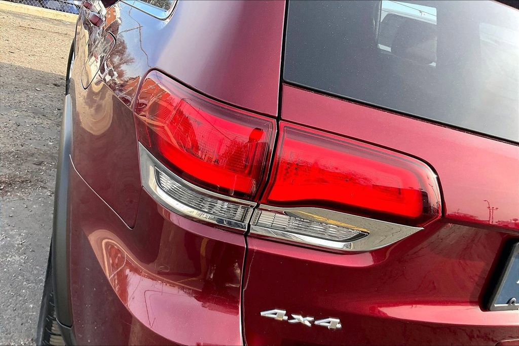 Used 2021 Jeep Grand Cherokee Laredo X image 27