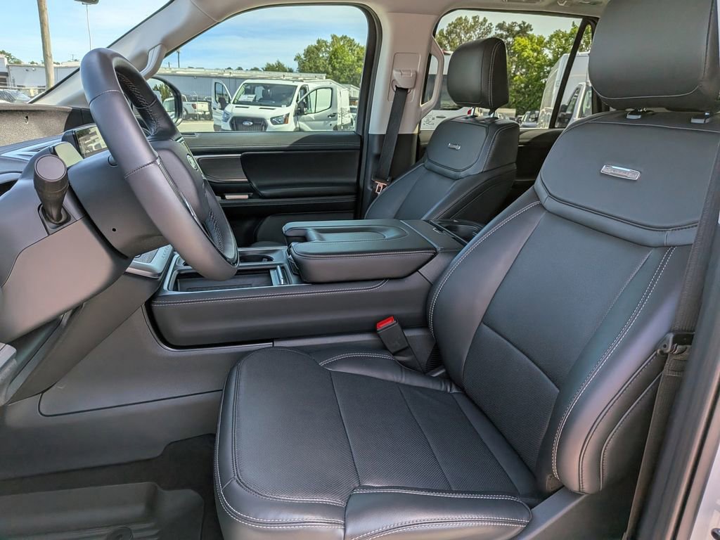 Certified 2025 Ford Expedition Max Platinum w/ Driver's Package AWD/4WD image 24