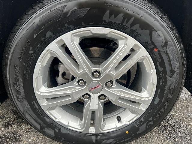Used 2024 GMC Terrain SLE AWD/4WD image 14