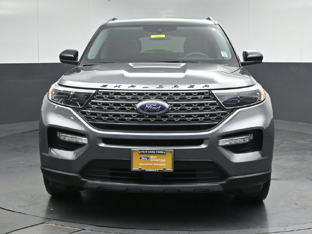 Certified 2023 Ford Explorer XLT w/ Equipment Group 202A AWD/4WD image 2