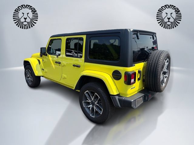 Used 2024 Jeep Wrangler Unlimited AWD/4WD image 9