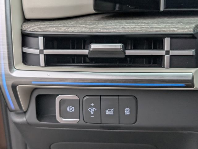 Used 2024 Hyundai Santa Fe Limited image 26