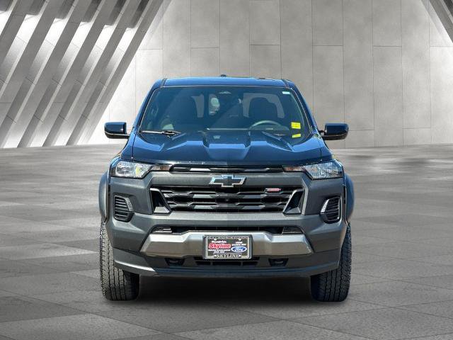 Used 2023 Chevrolet Colorado Trail Boss w/ Technology Package AWD/4WD image 8
