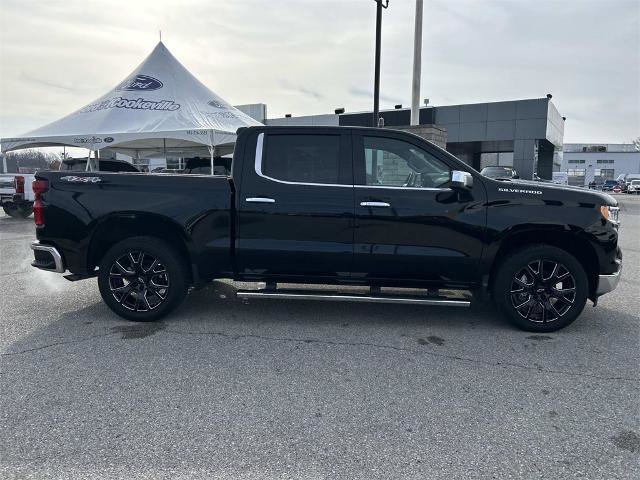 Used 2023 Chevrolet Silverado 1500 LTZ w/ LTZ Premium Package image 3