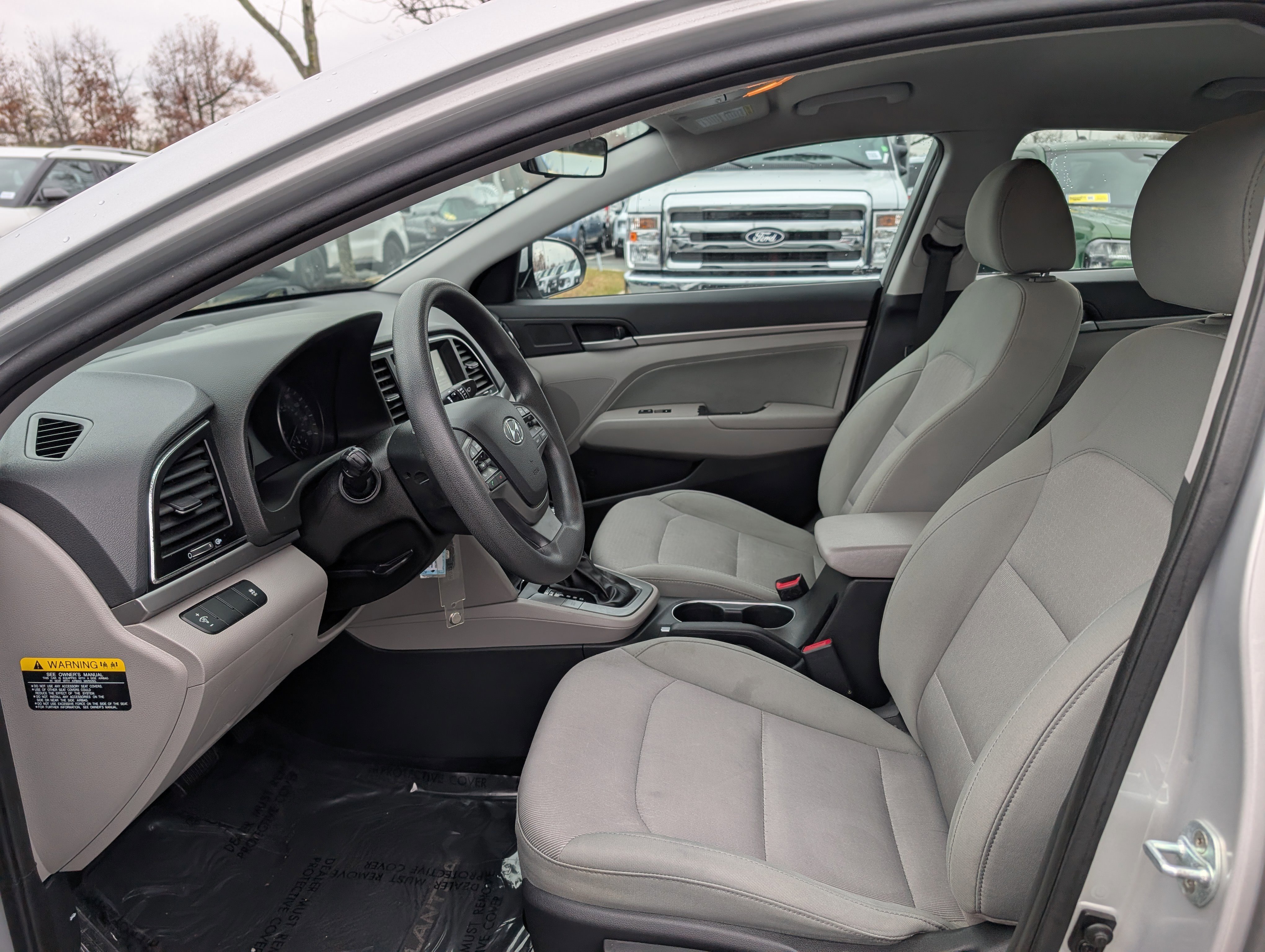 Used 2017 Hyundai Elantra SE image 14