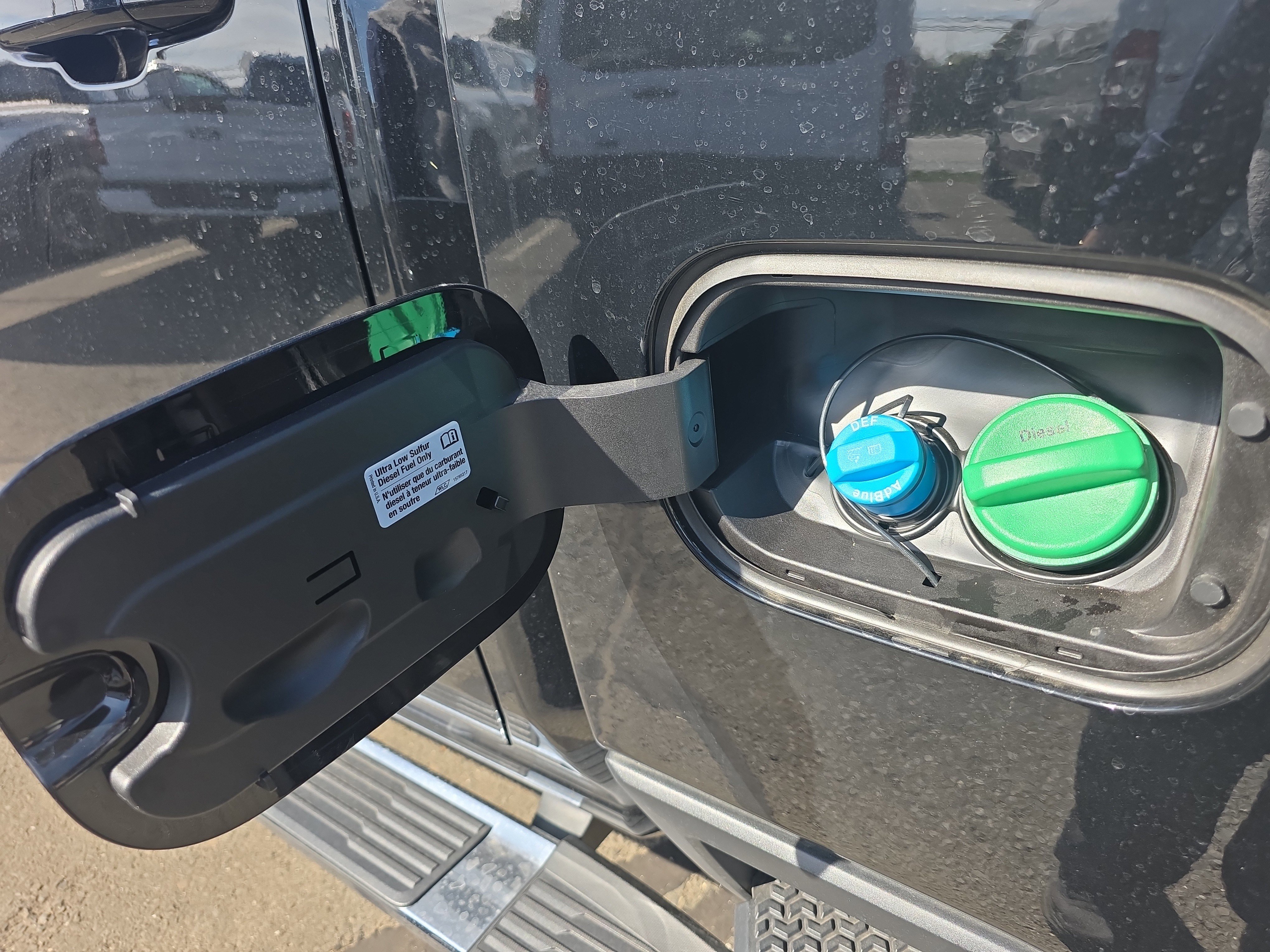 Used 2025 Chevrolet Silverado 3500 LTZ w/ LTZ Plus Package image 14