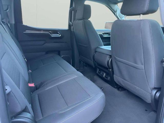 Used 2023 Chevrolet Silverado 1500 LT AWD/4WD image 11