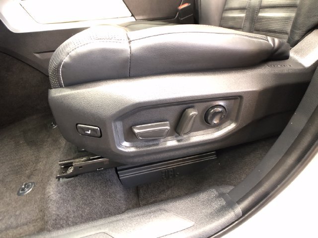 Used 2023 Toyota Sequoia Capstone AWD/4WD image 11