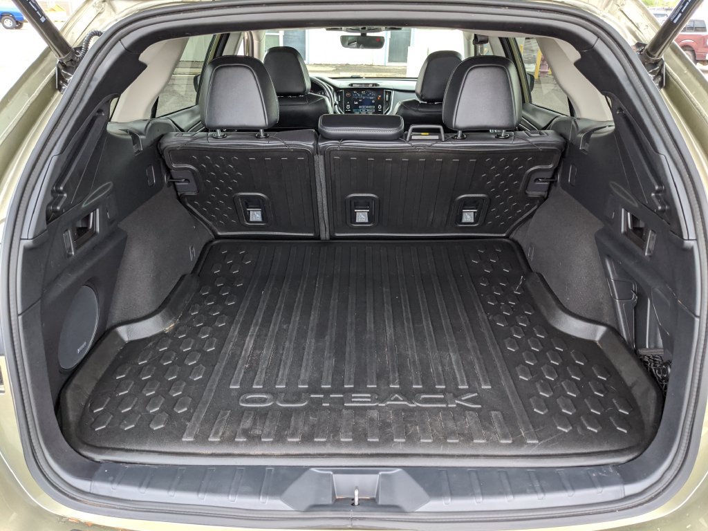 Used 2025 Subaru Outback Limited AWD/4WD image 18