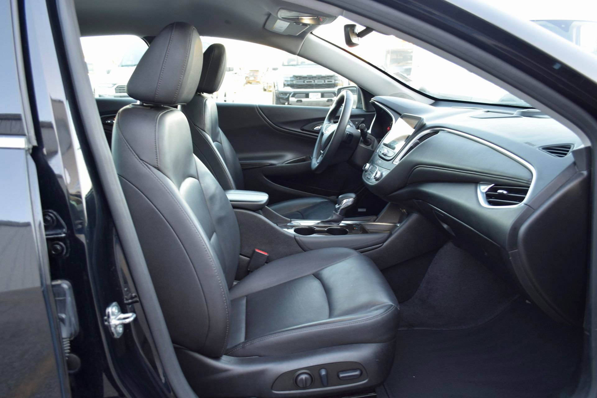 Used 2024 Chevrolet Malibu LT image 22