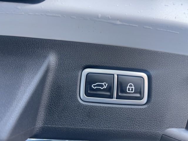 Used 2023 Kia Sorento SX image 11