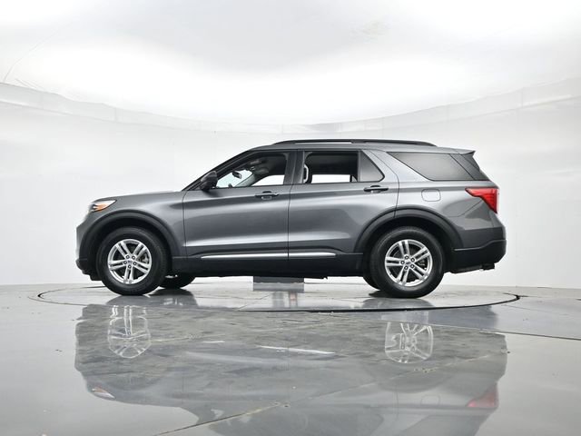 Certified 2024 Ford Explorer XLT image 38
