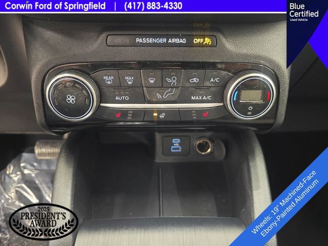 Certified 2021 Ford Escape SE w/ SE Sport Appearance Package FWD image 24