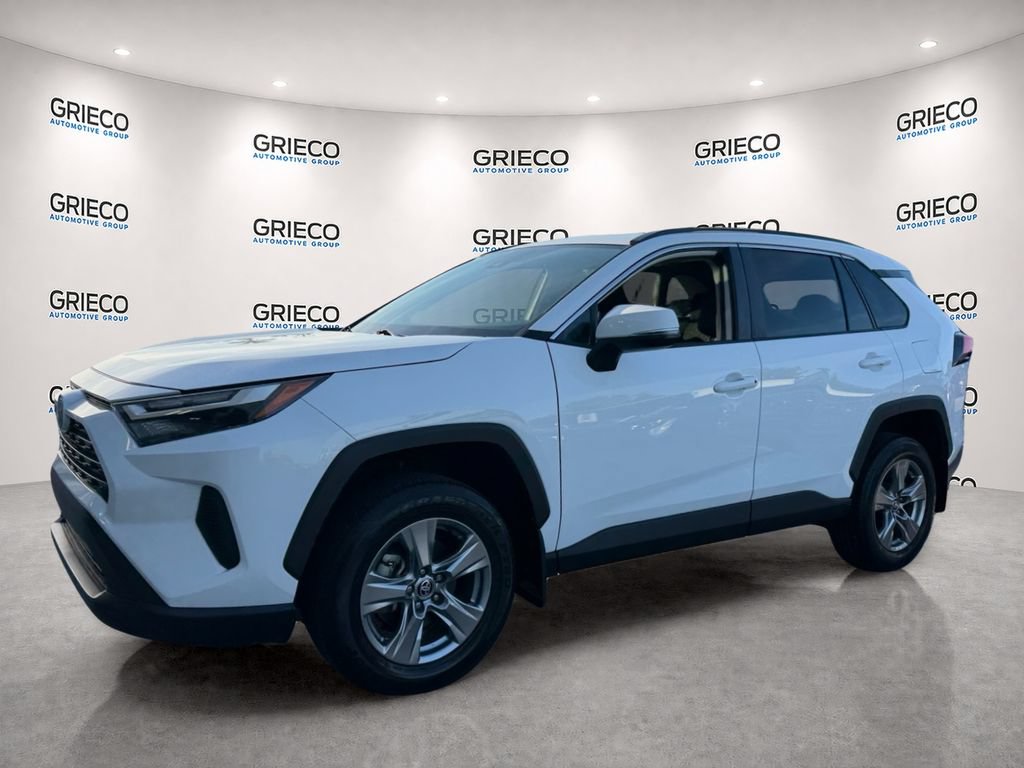 Used 2024 Toyota RAV4 XLE w/ Convenience Package FWD image 3