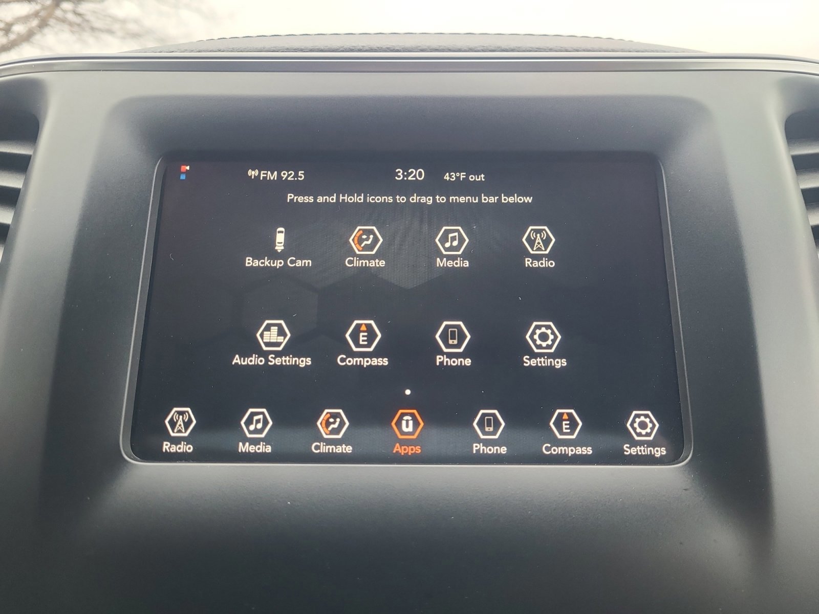 Used 2019 Jeep Cherokee Latitude Plus image 27