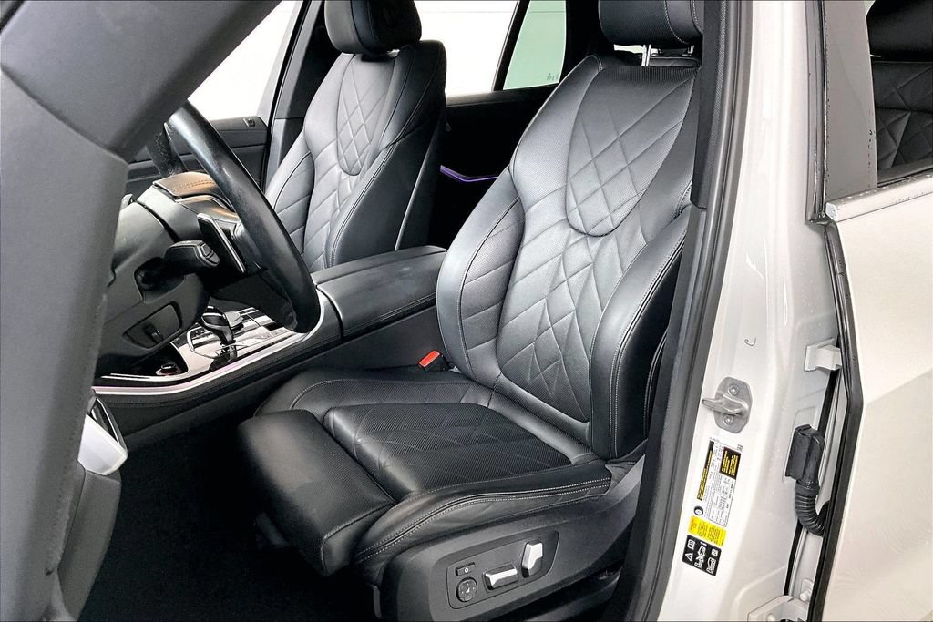 Used 2023 BMW X5 xDrive40i AWD/4WD image 25