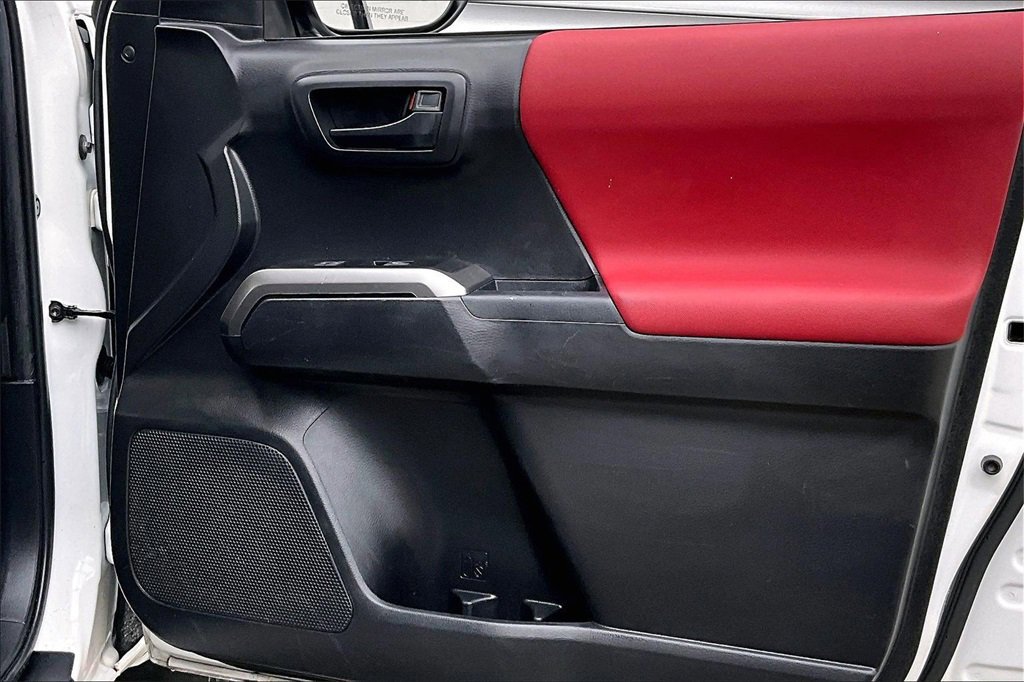 Used 2022 Toyota Tacoma SR5 image 25