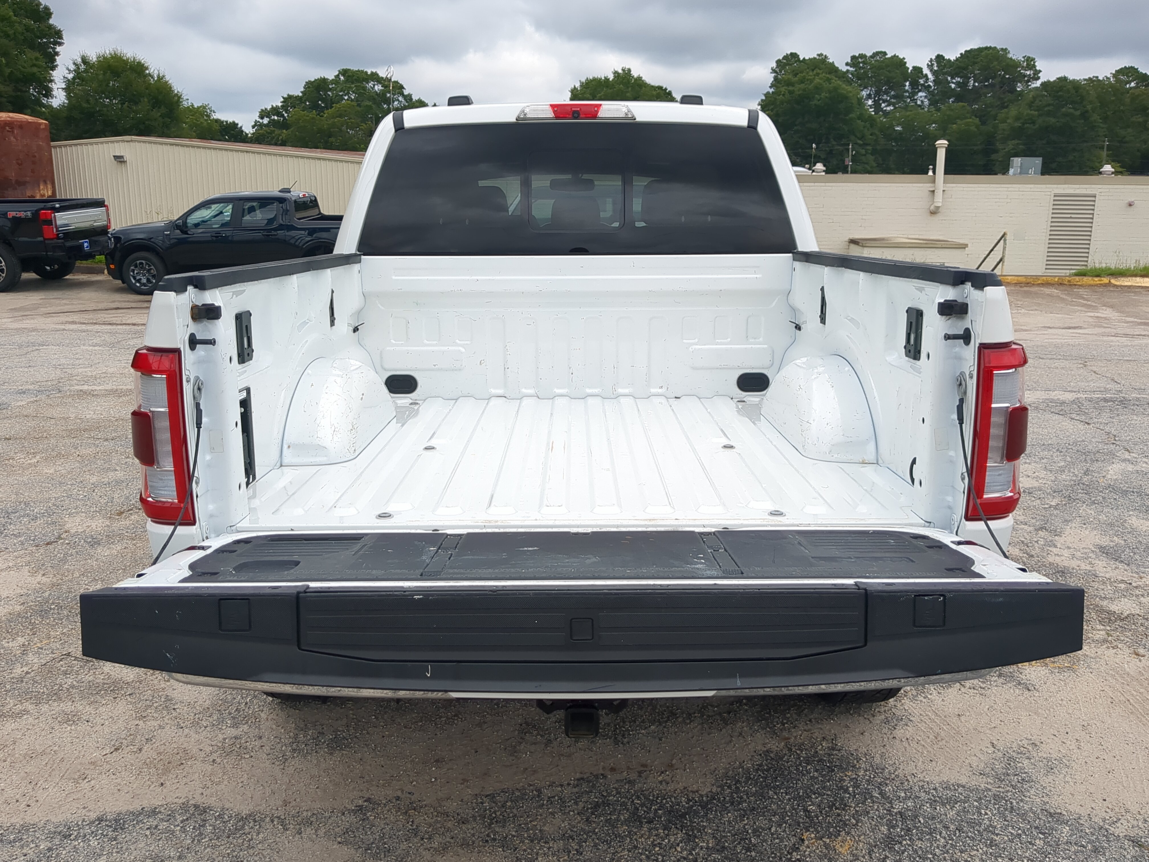 Certified 2022 Ford F150 Lariat w/ Max Trailer Tow Package AWD/4WD image 11