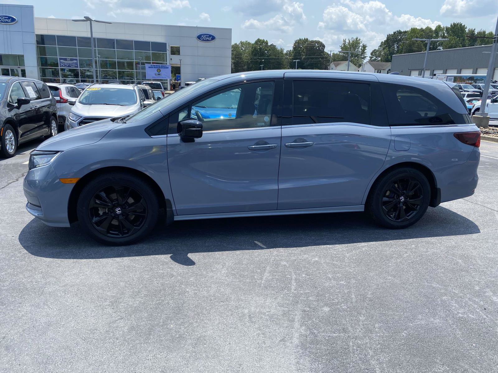 Used 2023 Honda Odyssey Sport image 4