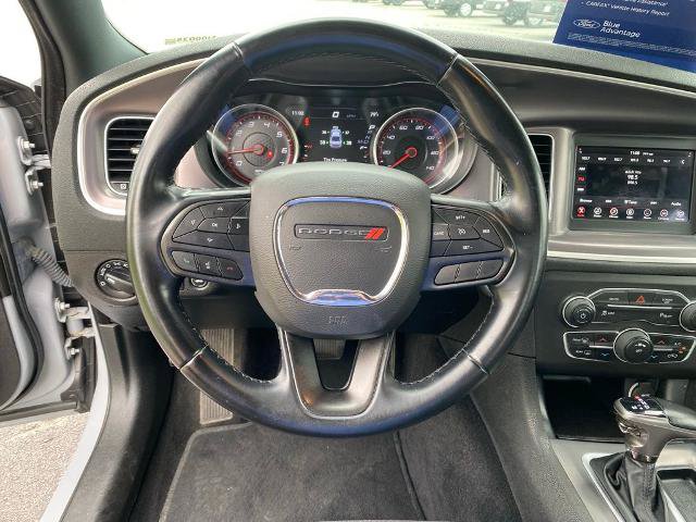 Used 2022 Dodge Charger SXT RWD image 18
