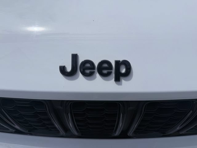 Used 2021 Jeep Grand Cherokee L Laredo AWD/4WD image 22