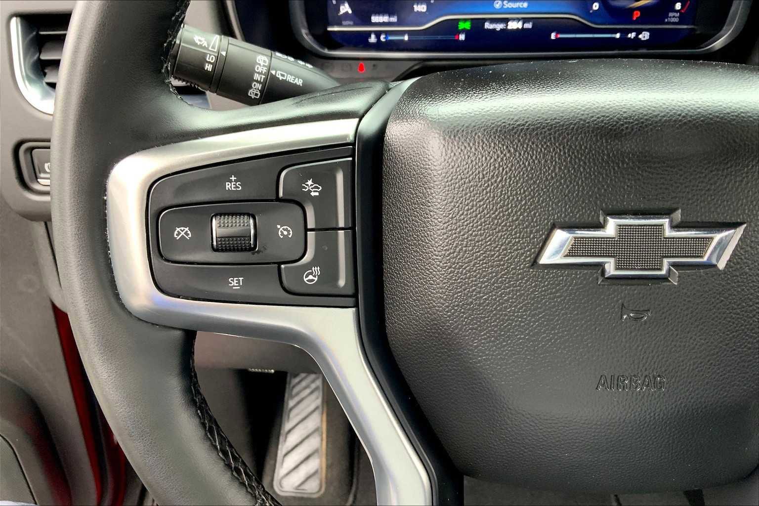 Used 2023 Chevrolet Tahoe Z71 w/ Luxury Package image 19